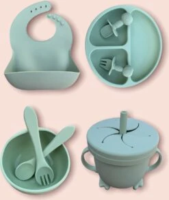 JUMPYTOYS - Kinderservies Met Zuignap - BPA Vrij- Babyservies - Baby Bestek - Babybox - Silliconen Eetset - 9 Delig - Babyshower - Groen -Babyproductenseries Winkel 1016x1200 2