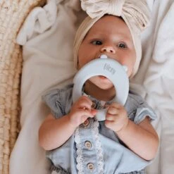 J.Børn Silicone Bijtring Beer - Sage - Bijtspeelgoed - Baby -Babyproductenseries Winkel 1200x1200 144