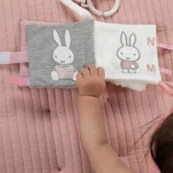 Buggyboekje Nijntje Pink Baby Rib -Babyproductenseries Winkel 1200x1200 149