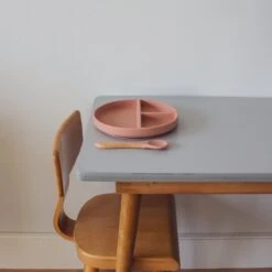 Kids Cultures | Baby Bord Met Zuignap Incl. Lepel | Kinderbord | Baby Bord | Kinderservies | Oud Roze -Babyproductenseries Winkel 1200x1200 388