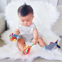 Playgro Pols- En Voetrammelaarset Zebra & Giraf - Set Van 4 Stuks, 2 Polsbandjes En 2 Rammelsokjes -Babyproductenseries Winkel 1200x1200 67