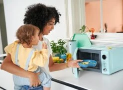 Mepal Mio – Oefenbord – Mag In De Magnetron – Deep Blue – Anti-slip Bodem – Kinderbord – Kinderservies 10 Mepal Mio – Oefenbord – Mag In De Magnetron – Deep Blue – Anti-slip Bodem – Kinderbord – Kinderservies -Babyproductenseries Winkel 1200x877 2