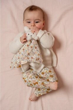 Nijntje X Little Dutch - Vintage Little Flower - Knuffeldoekje -Babyproductenseries Winkel 801x1200