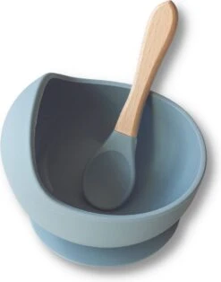 Kids Cultures | Kinderservies | Kinderbord En Kom Met Zuignap | Baby Servies | Blauw -Babyproductenseries Winkel 945x1200 2