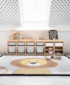 Love By Lily - Groot Speelkleed - Mr. Chairman Lion - 200x150cm 11 Love By Lily - Groot Speelkleed - Mr. Chairman Lion - 200x150cm -Babyproductenseries Winkel 992x1200 1